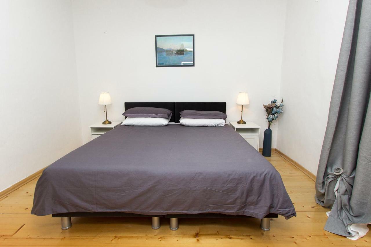 Apartments And Rooms Ille ชิเบนิก ภายนอก รูปภาพ